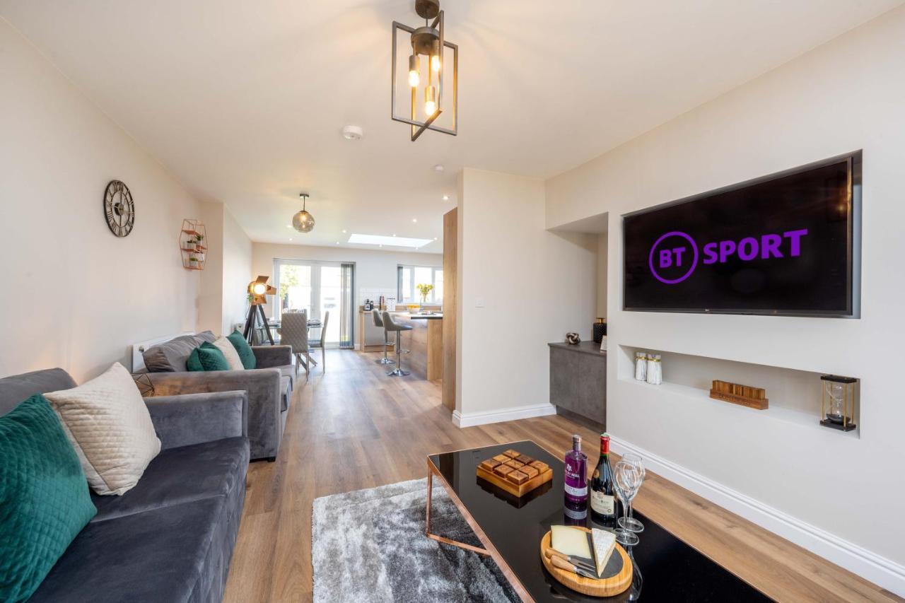 The Oaklands - Luxury Spacious 6-Bed, Near Solihull, Birmingham City, Jlr, Nec, Airport, Resorts World, Hs2 Zewnętrze zdjęcie