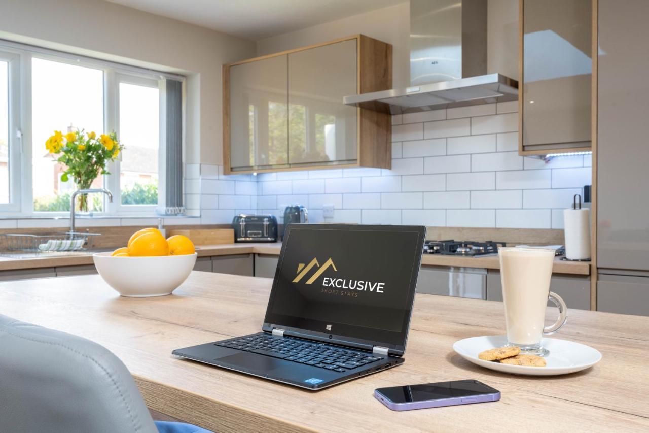 The Oaklands - Luxury Spacious 6-Bed, Near Solihull, Birmingham City, Jlr, Nec, Airport, Resorts World, Hs2 Zewnętrze zdjęcie