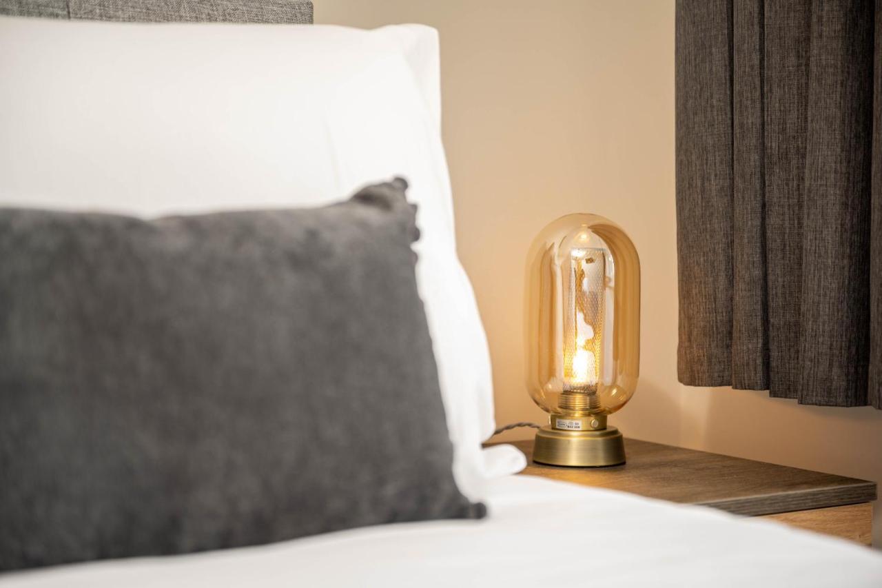 The Oaklands - Luxury Spacious 6-Bed, Near Solihull, Birmingham City, Jlr, Nec, Airport, Resorts World, Hs2 Zewnętrze zdjęcie