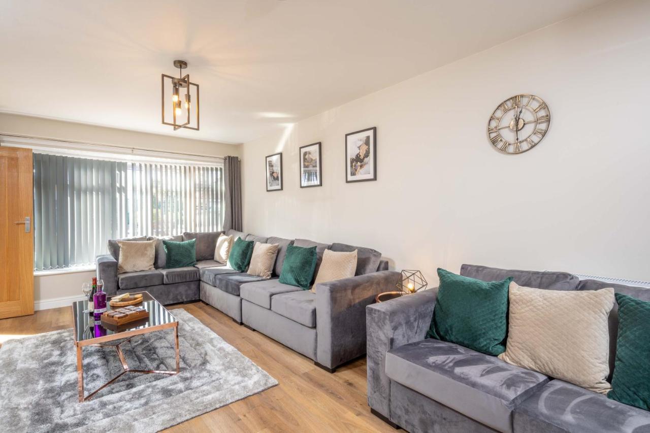 The Oaklands - Luxury Spacious 6-Bed, Near Solihull, Birmingham City, Jlr, Nec, Airport, Resorts World, Hs2 Zewnętrze zdjęcie