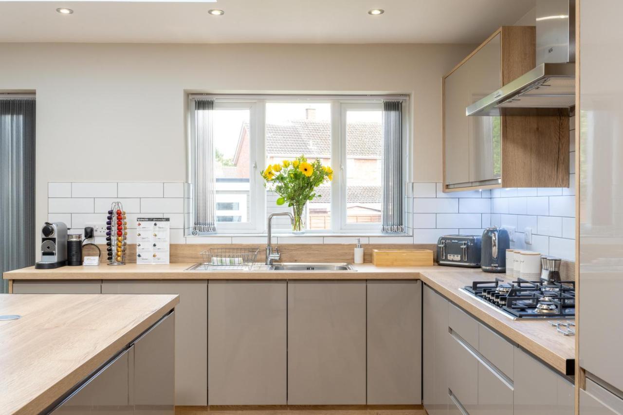 The Oaklands - Luxury Spacious 6-Bed, Near Solihull, Birmingham City, Jlr, Nec, Airport, Resorts World, Hs2 Zewnętrze zdjęcie